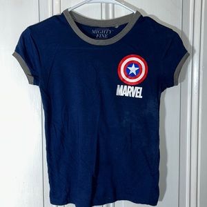 Woman’s XS Marvel T shirt in gently used condition